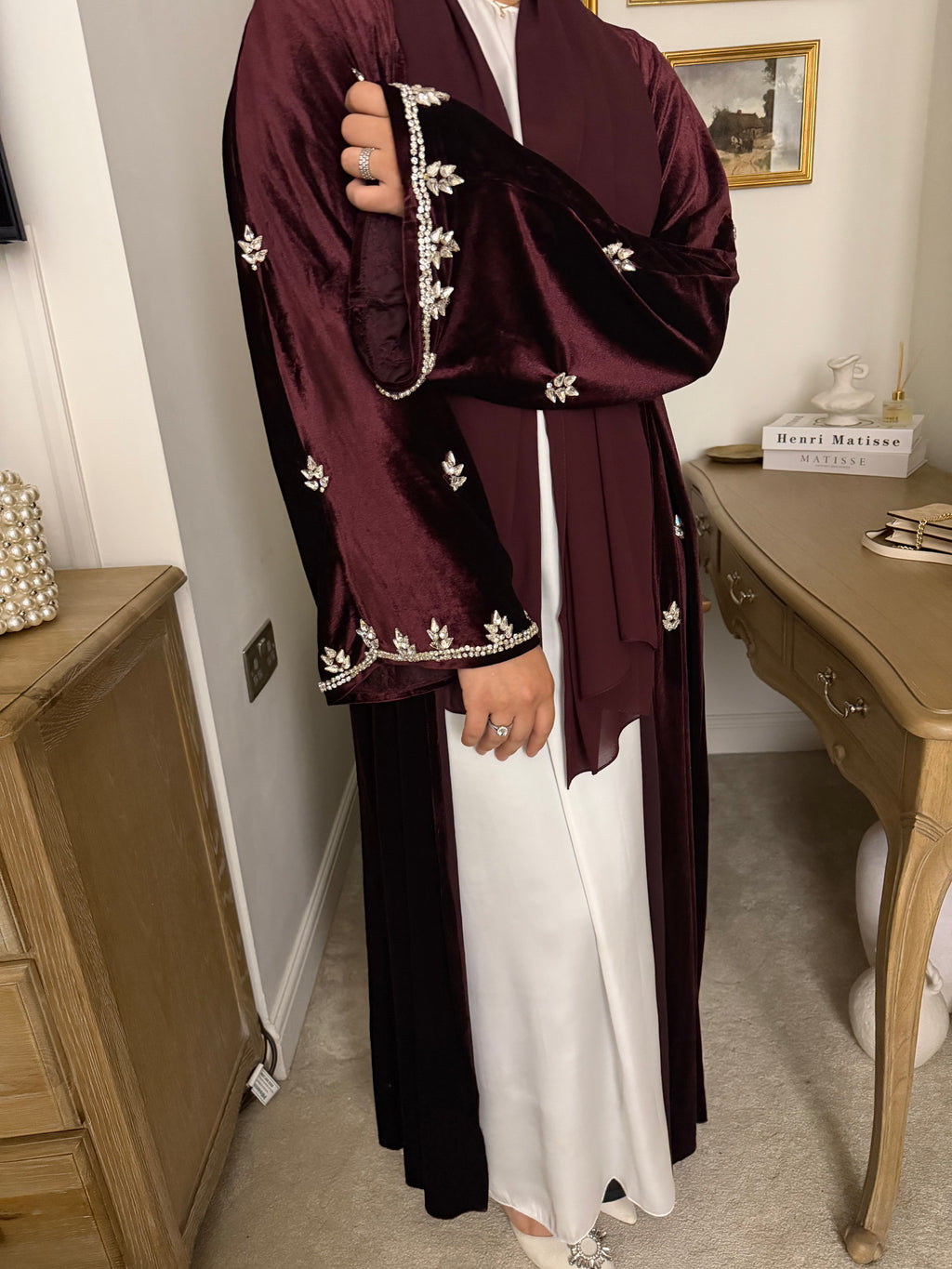 Luxury Burgundy Velvet Abaya (3-Piece Set) with Satin Underdress and Embroidered Details